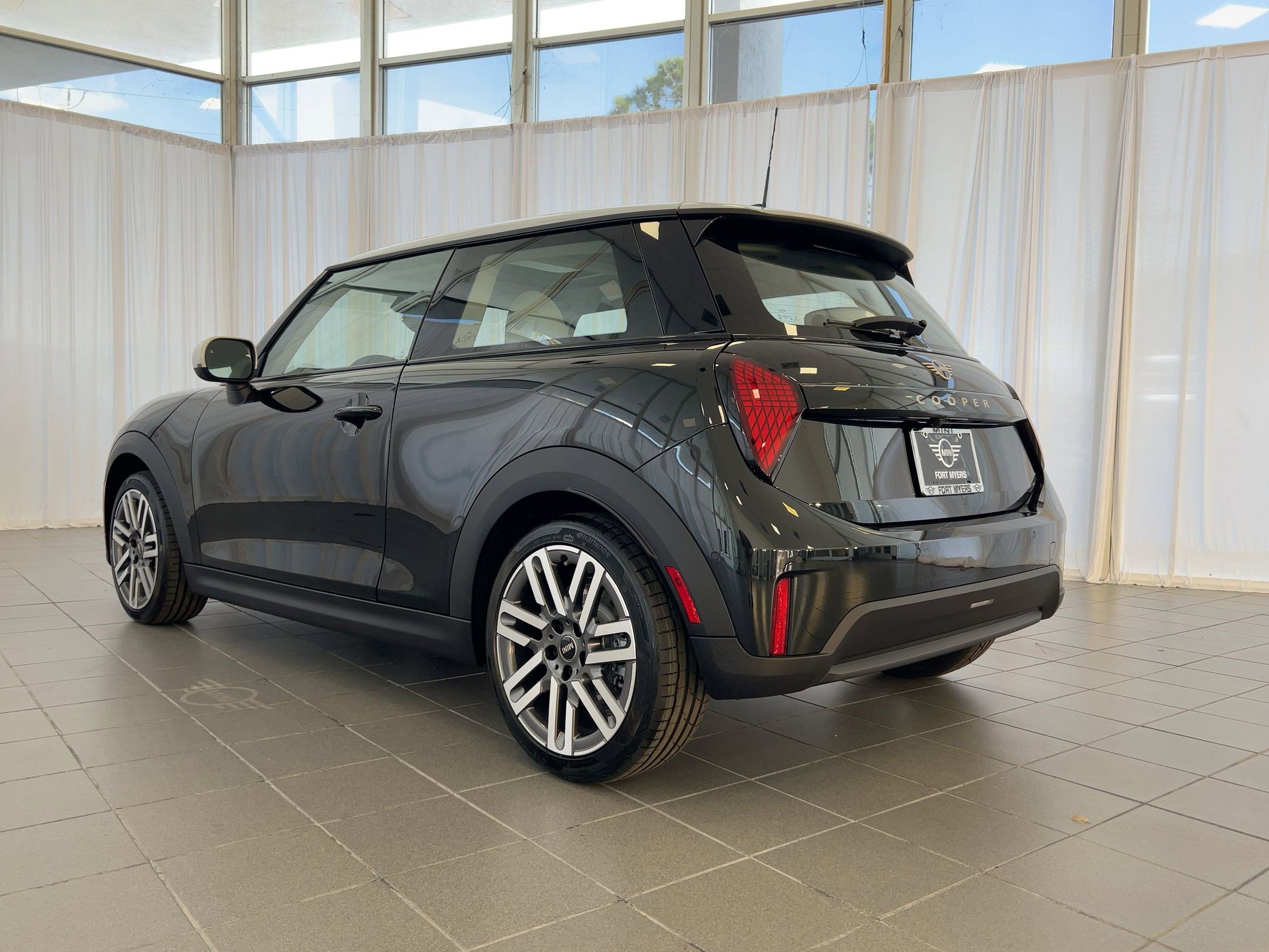 New 2026 MINI Cooper 2-Door Hardtop FWD image 3