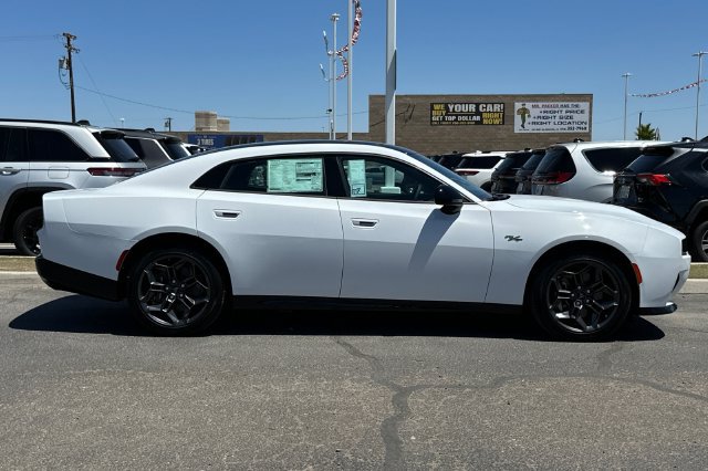 New 2026 Dodge Charger R/T w/ Blacktop Package AWD/4WD image 2