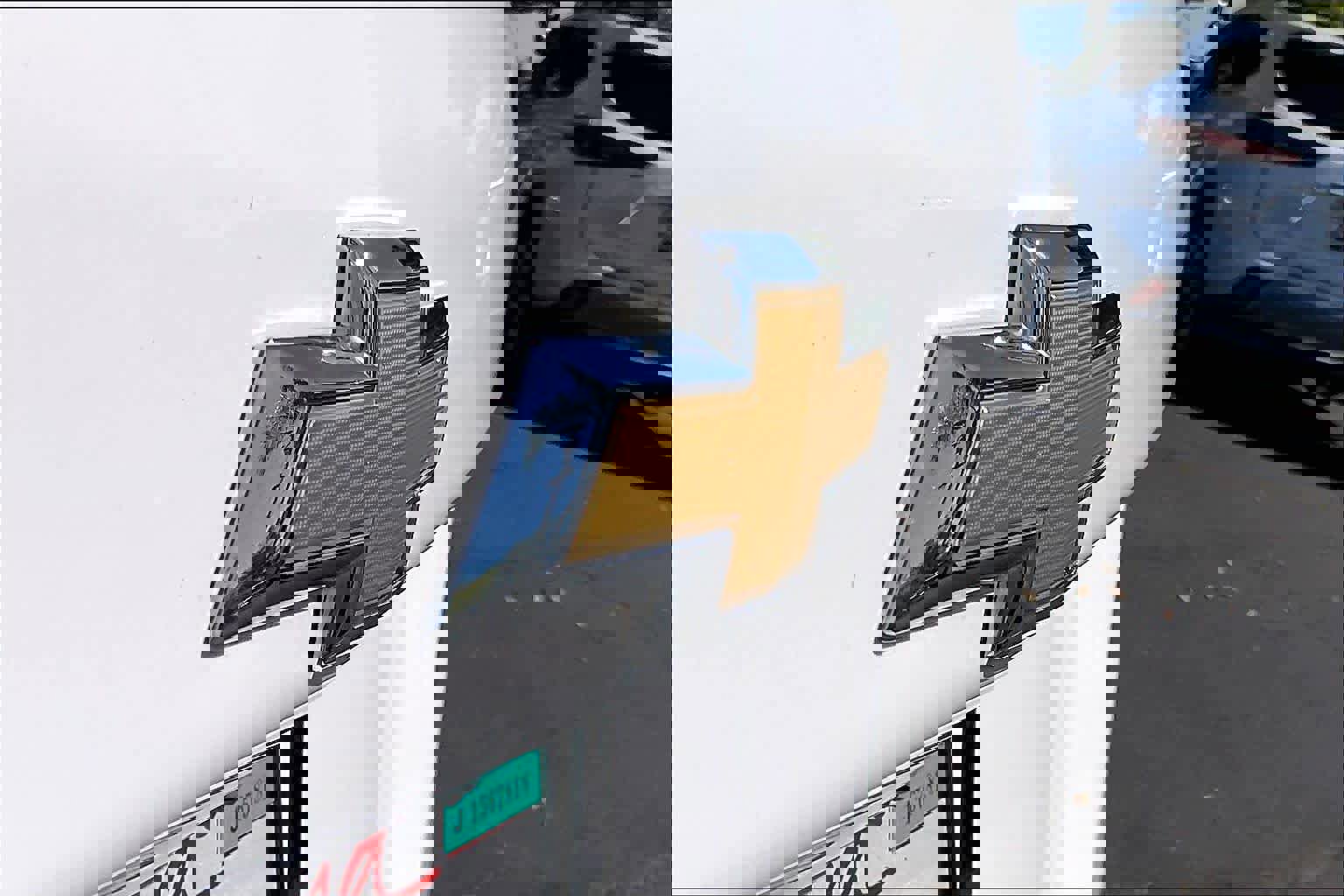 Used 2021 Chevrolet Equinox LT w/ LPO, Cargo Package image 30