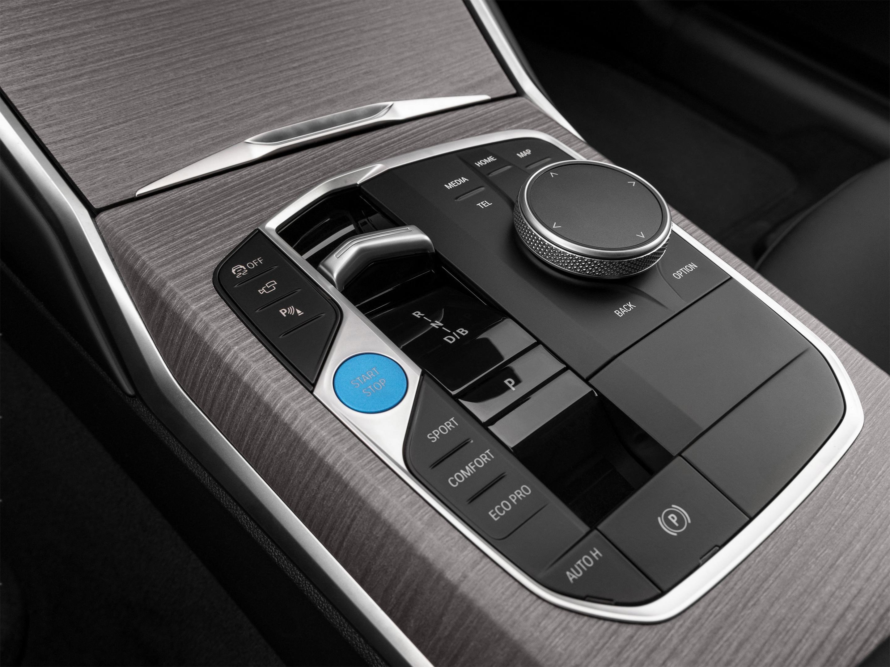 New 2026 BMW i4 xDrive40i AWD/4WD image 25