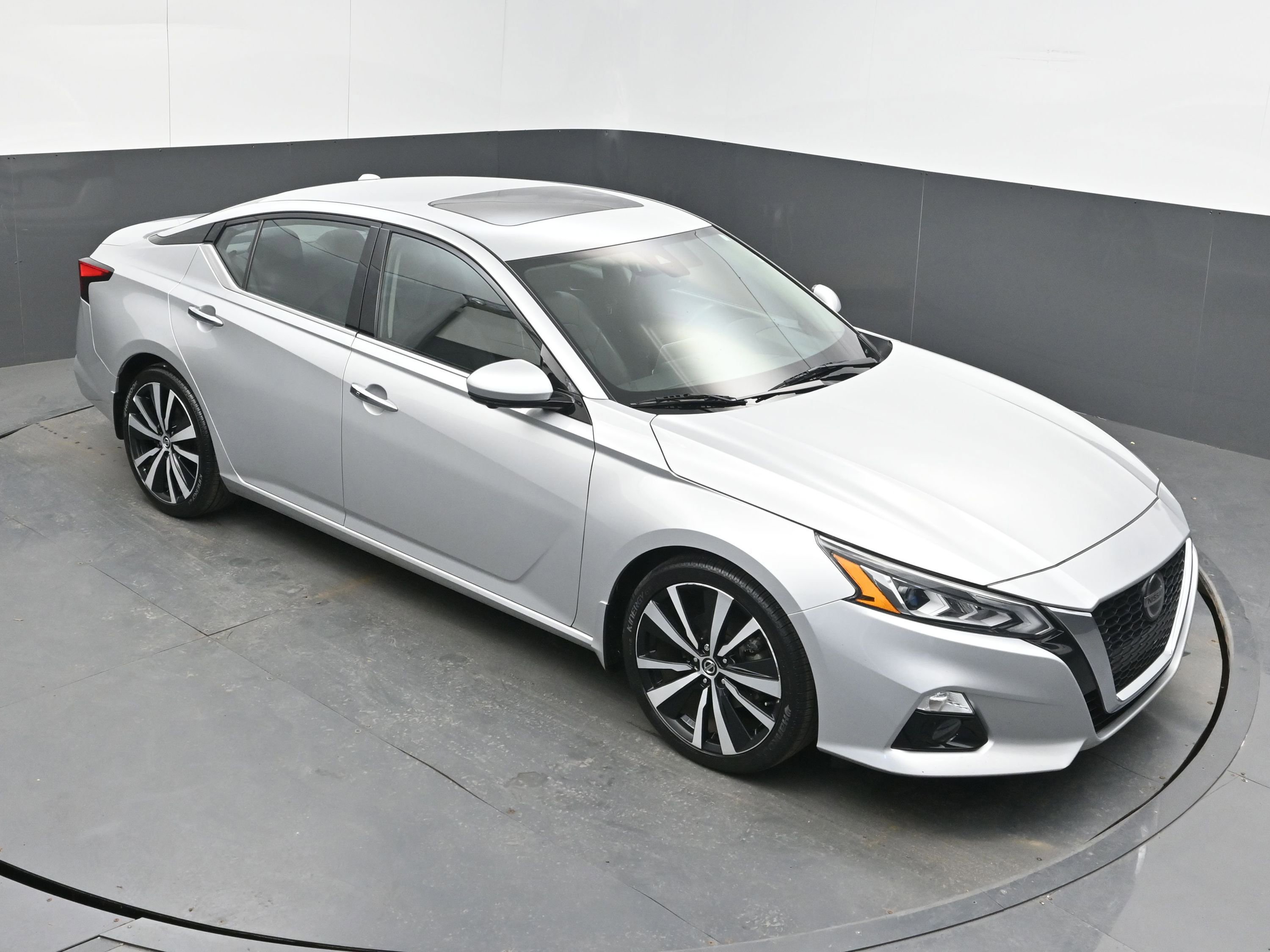Used 2020 Nissan Altima 2.0 Platinum image 29