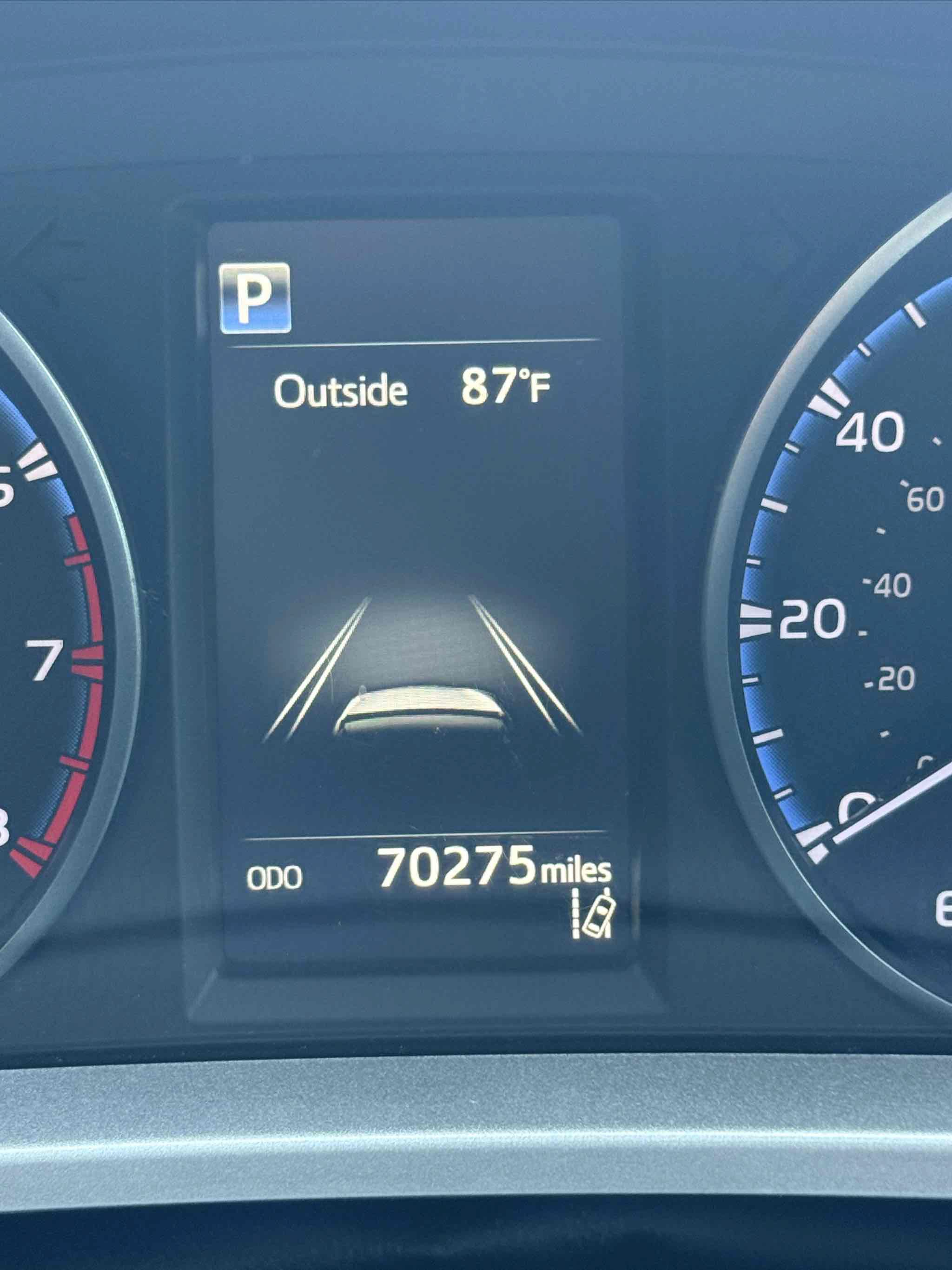 Used 2018 Toyota RAV4 LE w/ All Weather Liner Package FWD image 41