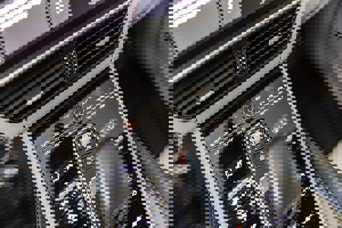 Used 2021 Porsche Cayenne E-Hybrid image 29