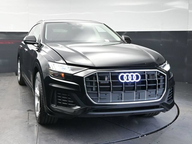 Used 2023 Audi Q8 Prestige AWD/4WD image 2