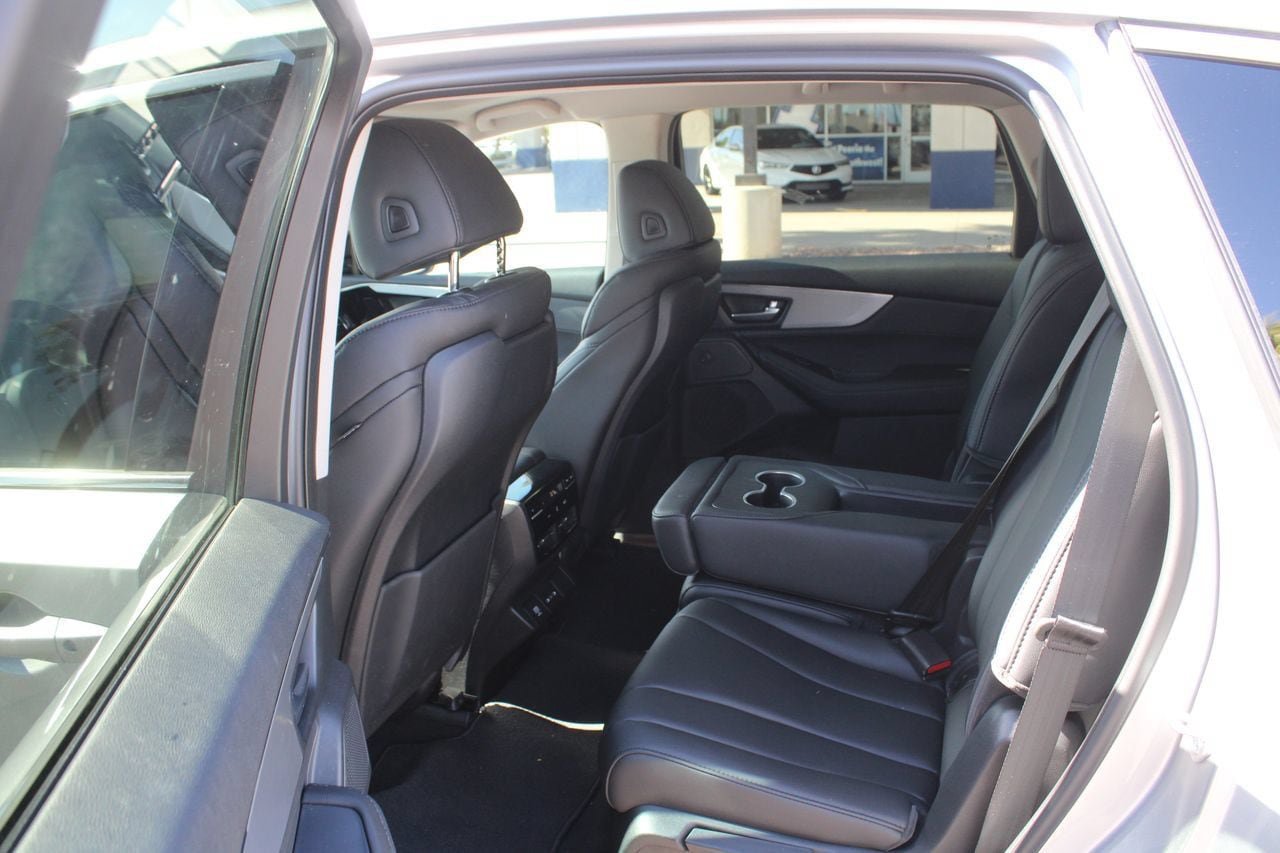Used 2026 Acura MDX FWD image 14