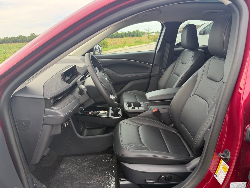 New 2025 Ford Mustang Mach-E Premium image 5