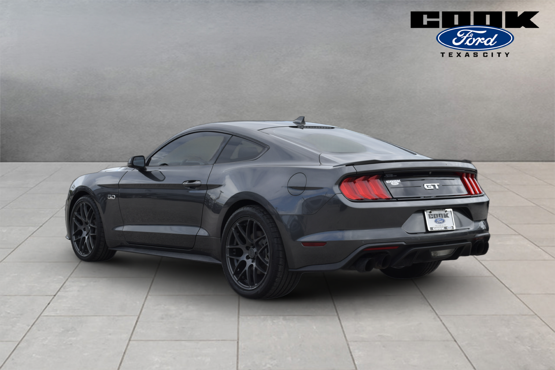 Used 2020 Ford Mustang GT Premium w/ Equipment Group 401A RWD image 4