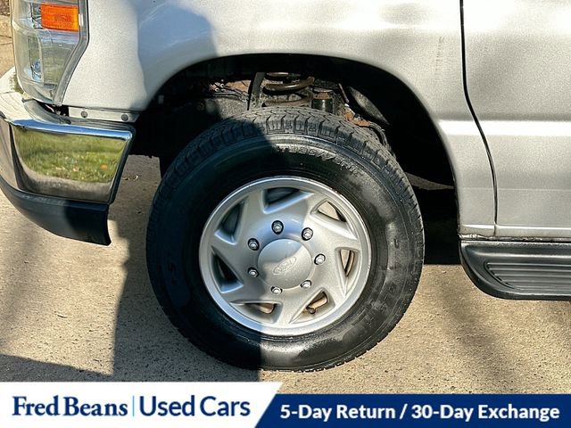 Used 2011 Ford E-350 and Econoline 350 XLT image 31