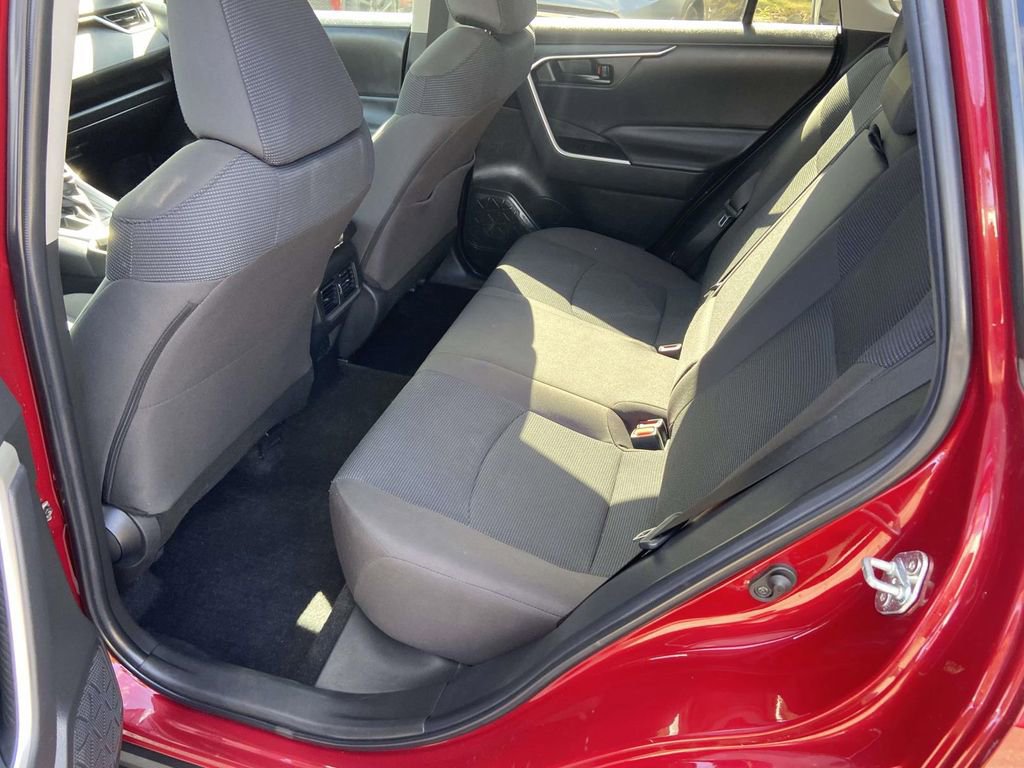 Used 2023 Toyota RAV4 LE image 19