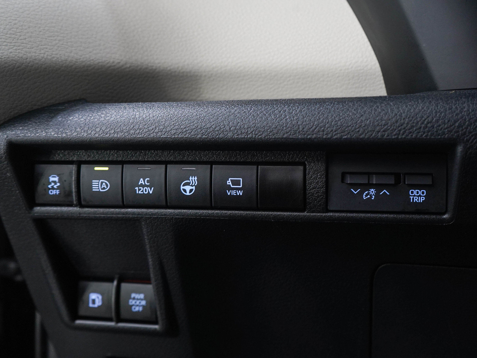 Used 2022 Toyota Sienna Platinum AWD/4WD image 29
