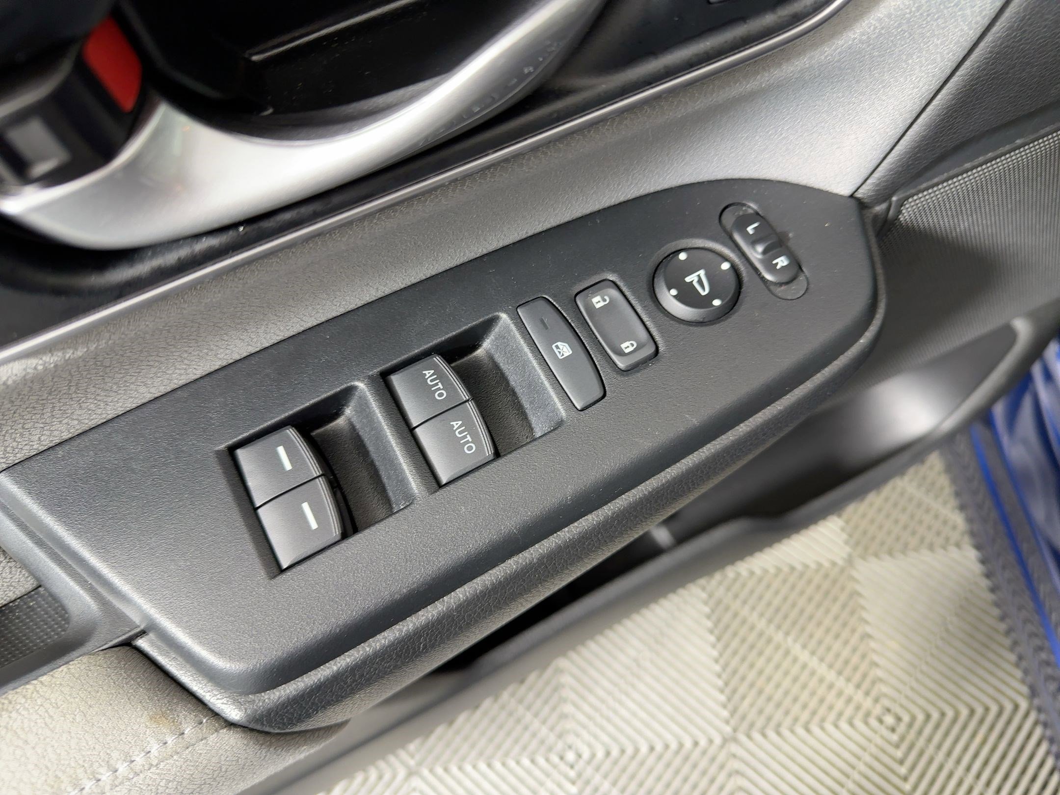 Used 2021 Honda CR-V EX image 19