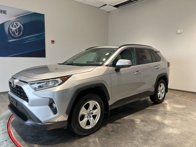 Used 2021 Toyota RAV4 XLE w/ Convenience Package image 2