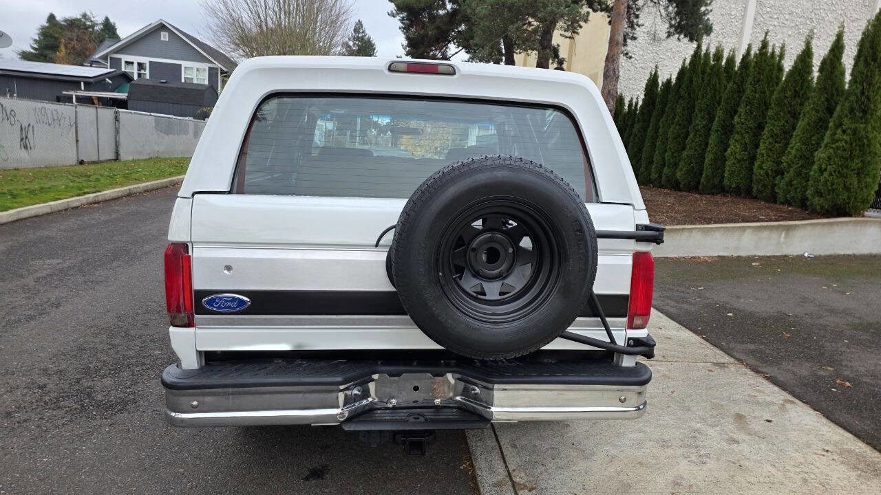 Used 1993 Ford Bronco XLT image 6
