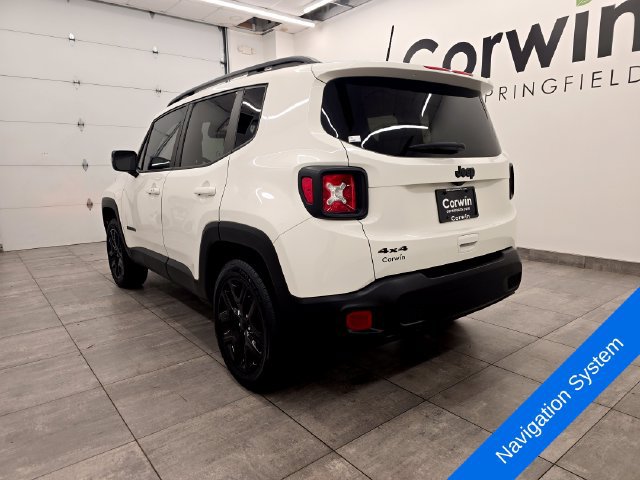 Used 2023 Jeep Renegade Altitude AWD/4WD image 3