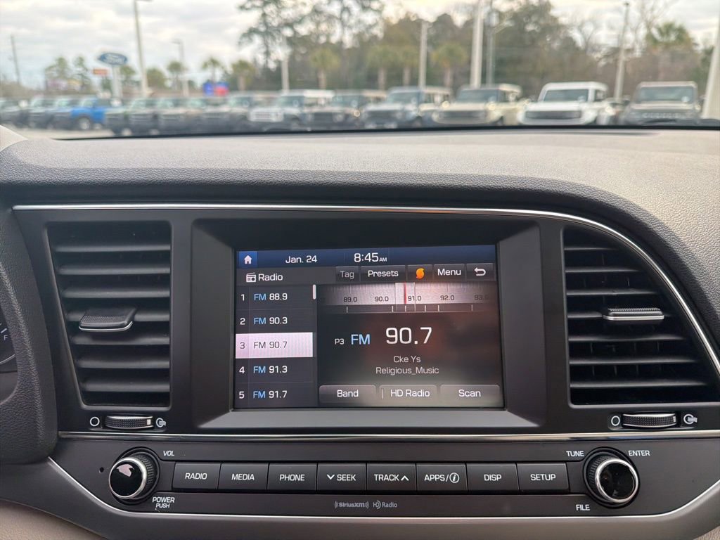 Used 2017 Hyundai Elantra SE image 23