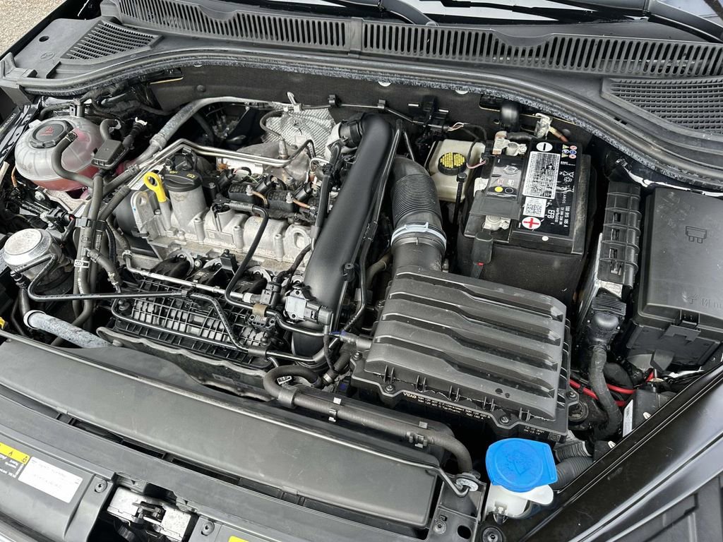 Certified 2021 Volkswagen Jetta SE w/ SE Cold Weather Package image 10