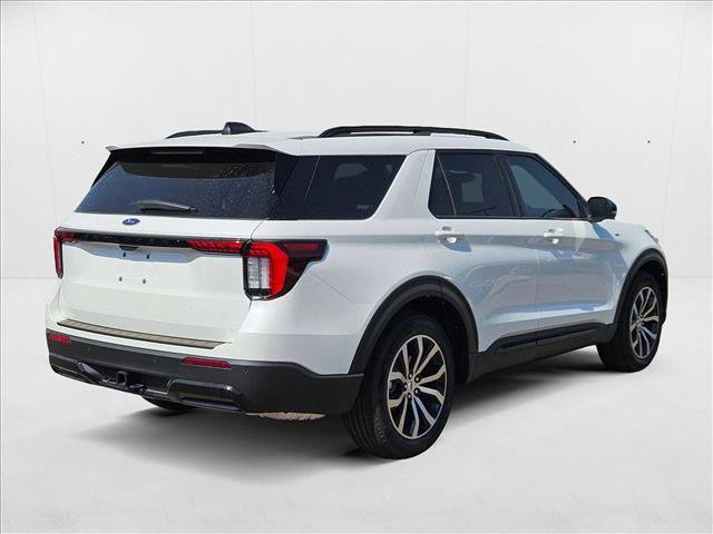 New 2025 Ford Explorer ST-Line image 2