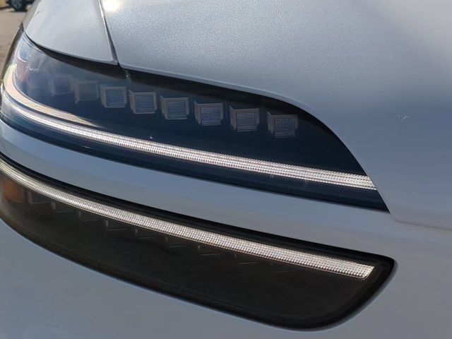 New 2026 Genesis GV70 3.5T Sport Advanced AWD/4WD image 9