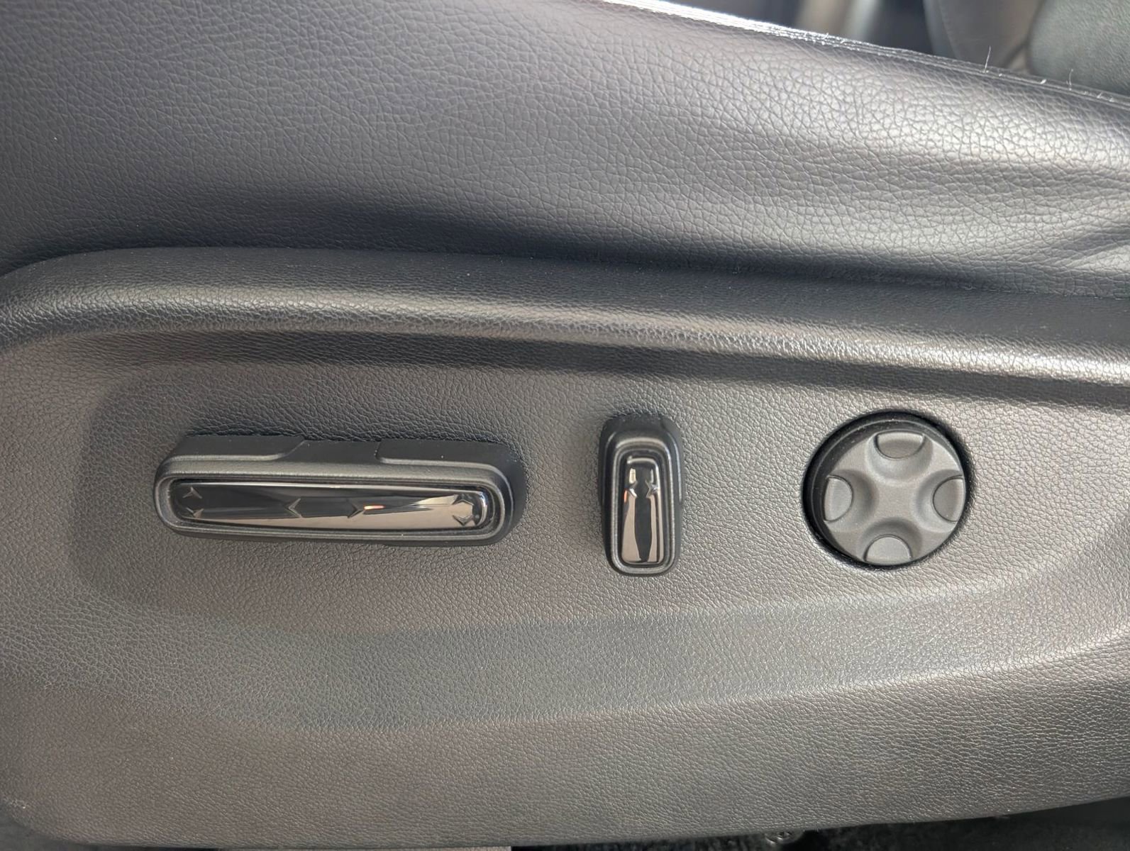 Used 2024 Honda Odyssey EX-L image 12