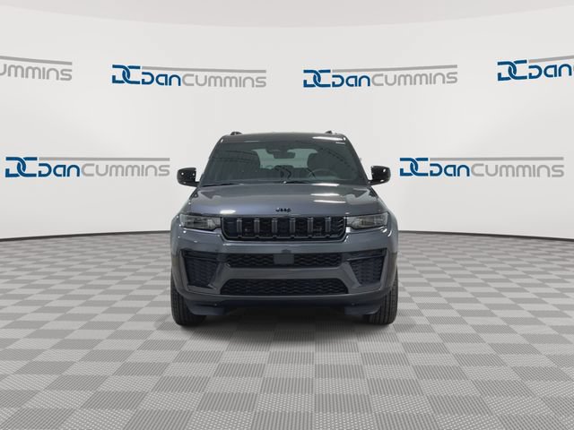 New 2026 Jeep Grand Cherokee Altitude AWD/4WD image 3
