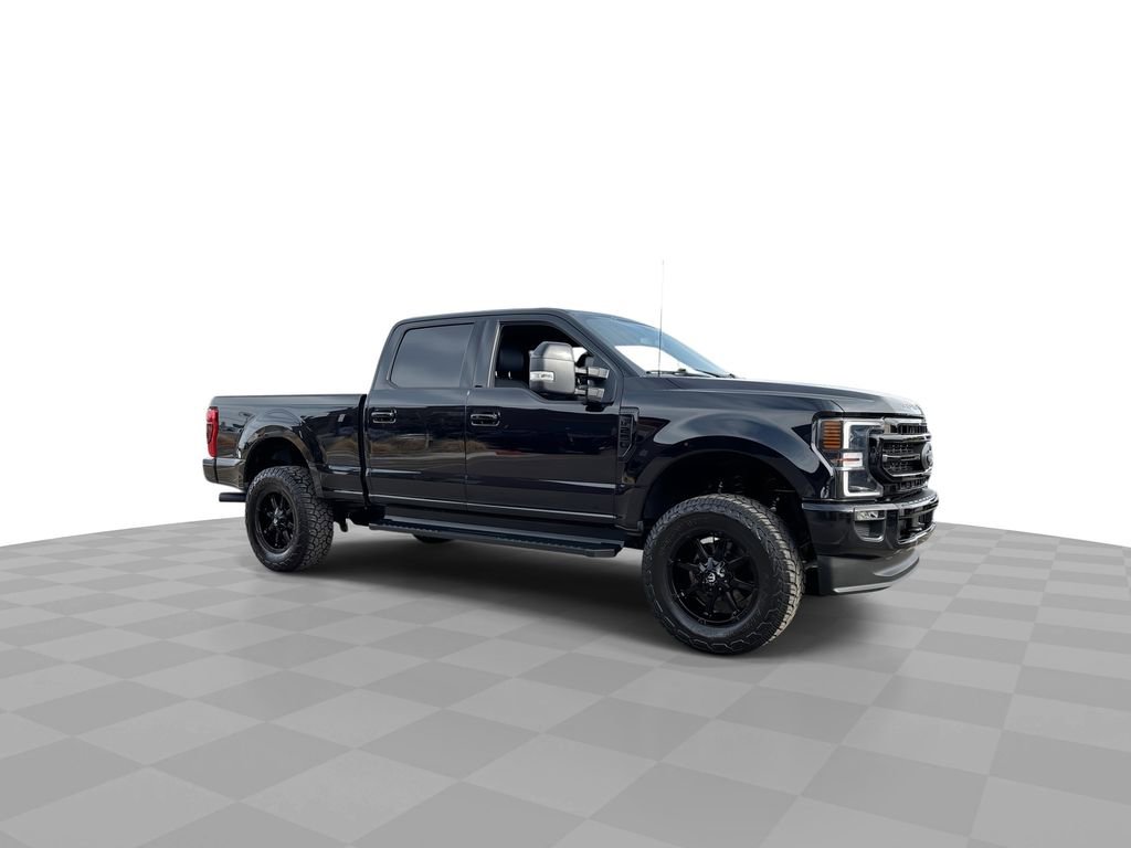 Used 2022 Ford F250 Lariat w/ Black Appearance Package image 3