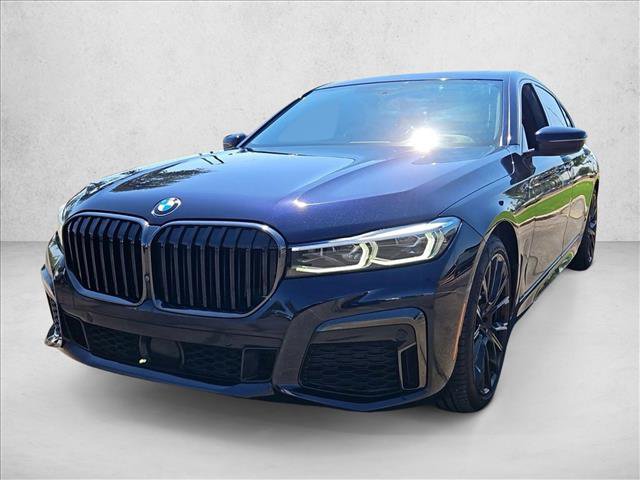 Used 2022 BMW 740i w/ M Sport Package RWD image 3