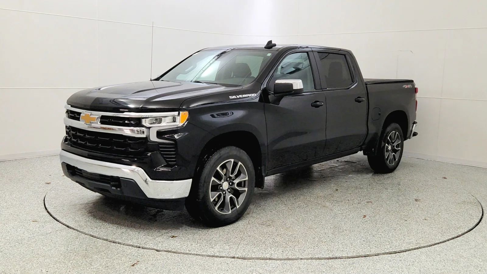 Used 2022 Chevrolet Silverado 1500 LT image 3