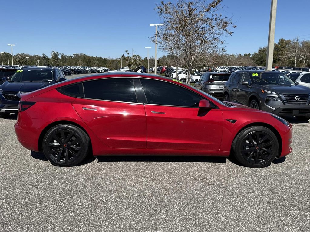 Used 2023 Tesla Model 3 Standard Range image 2