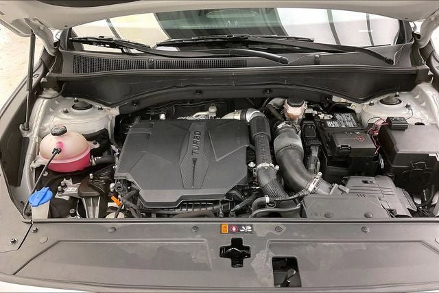 Used 2022 Hyundai Santa Fe Limited image 29