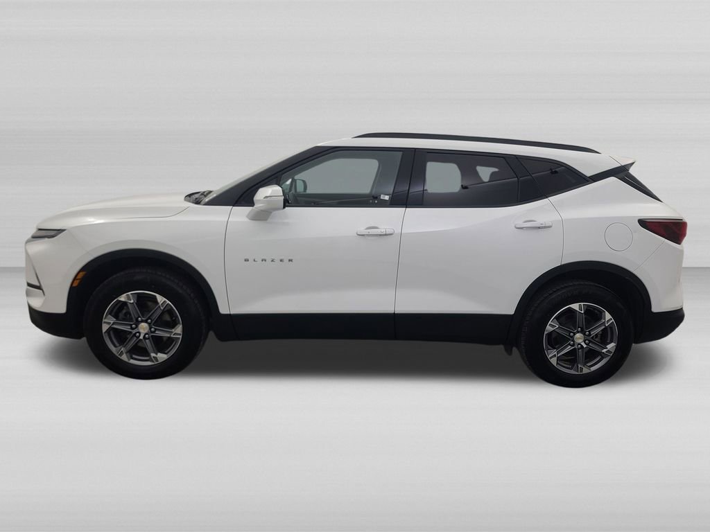 Used 2024 Chevrolet Blazer LT AWD/4WD image 7