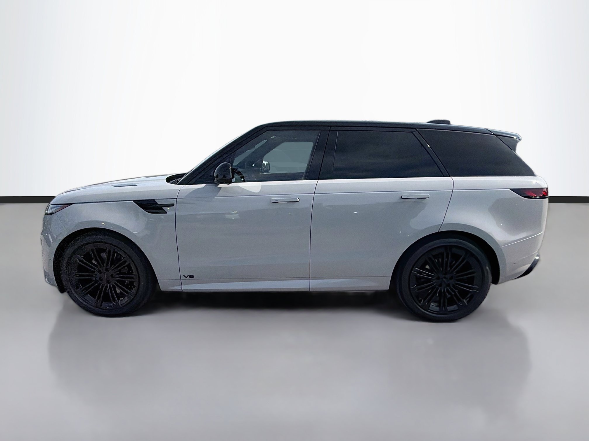 New 2027 Land Rover Range Rover Sport Dynamic SE AWD/4WD image 2