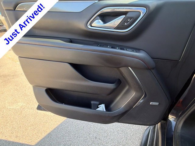 Used 2024 Chevrolet Suburban RST w/ Luxury Package AWD/4WD image 42