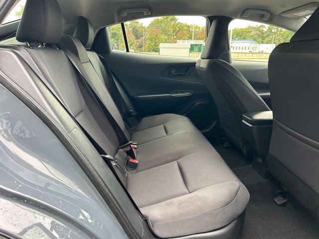 Used 2024 Toyota Prius LE AWD/4WD image 36