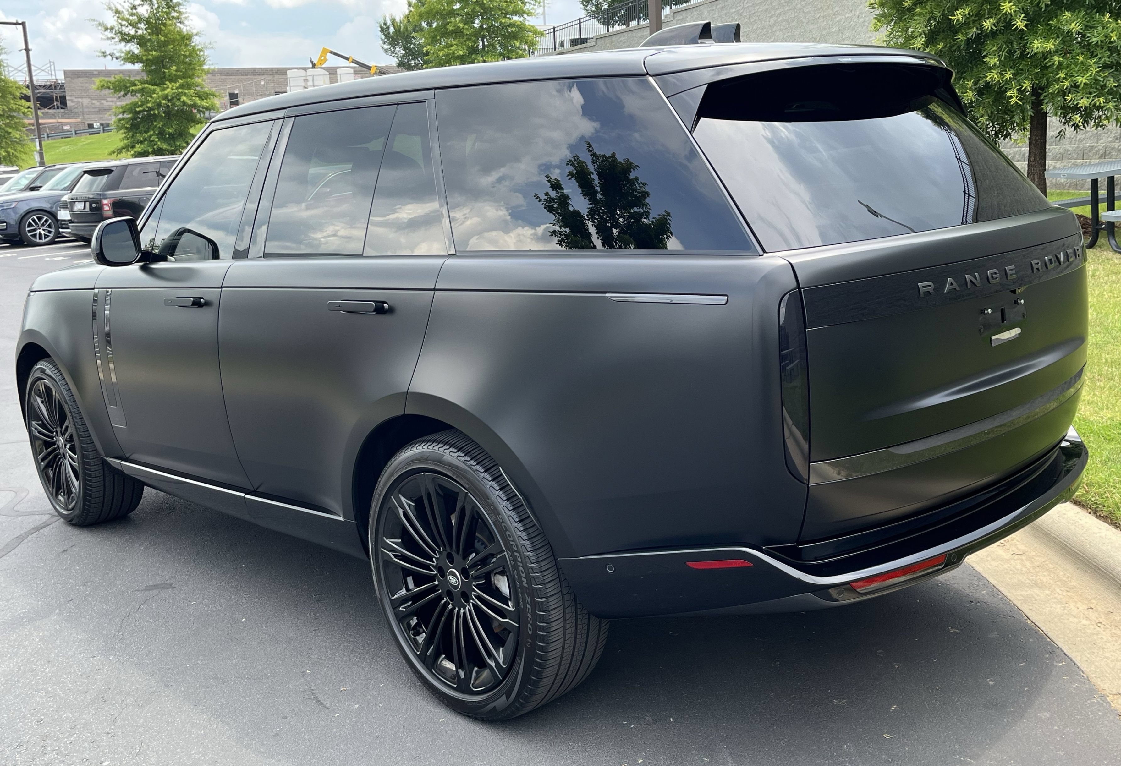 Certified 2024 Land Rover Range Rover SE AWD/4WD image 5