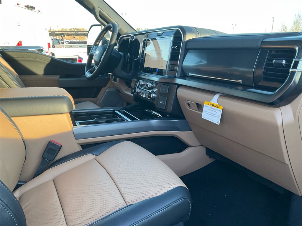 New 2026 Ford F250 Lariat w/ Chrome Package image 9