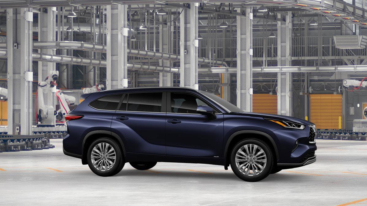 New 2026 Toyota Highlander Platinum image 15