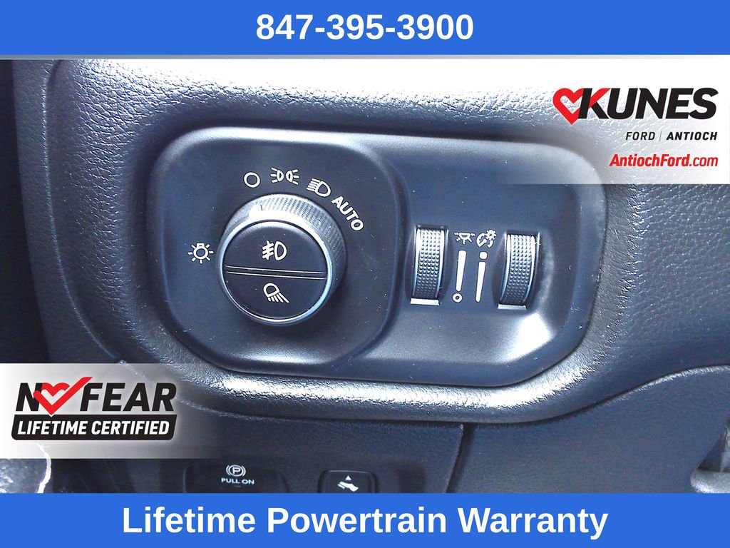 Used 2025 RAM 1500 Laramie image 46