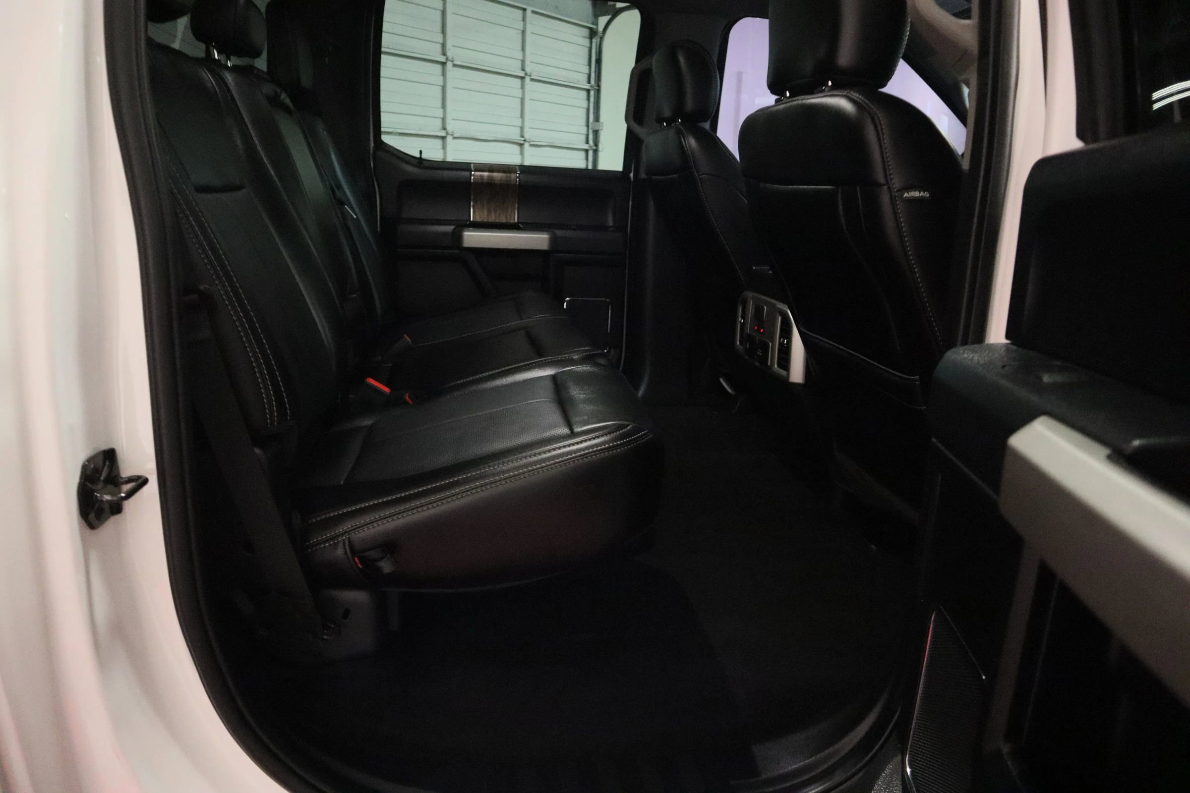 Used 2019 Ford F150 Lariat w/ Equipment Group 502A Luxury image 21