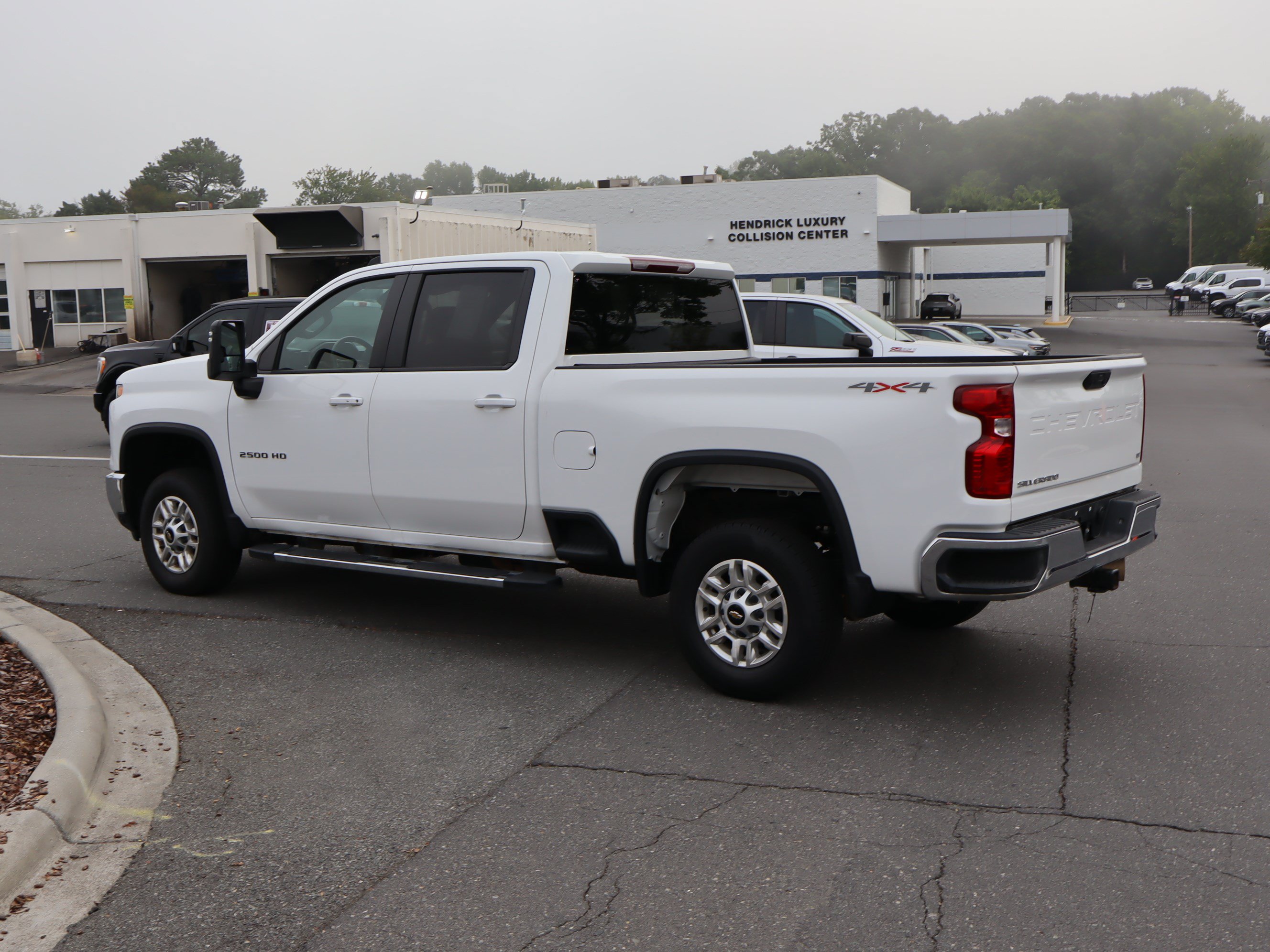Used 2025 Chevrolet Silverado 2500 LT w/ Convenience Package AWD/4WD image 8
