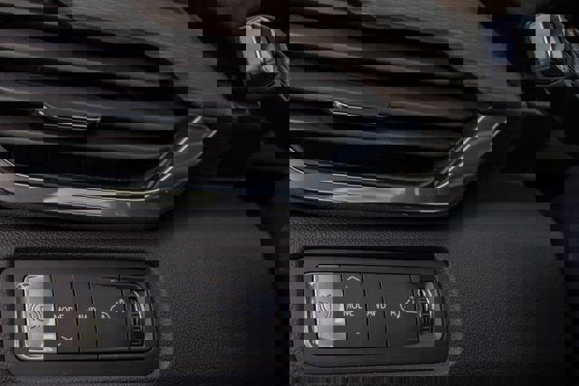 Used 2025 GMC Acadia Denali w/ LPO, Floor Liner Package image 24