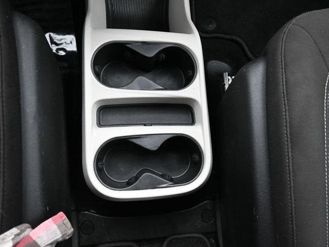 Used 2023 Chrysler Voyager LX FWD image 29
