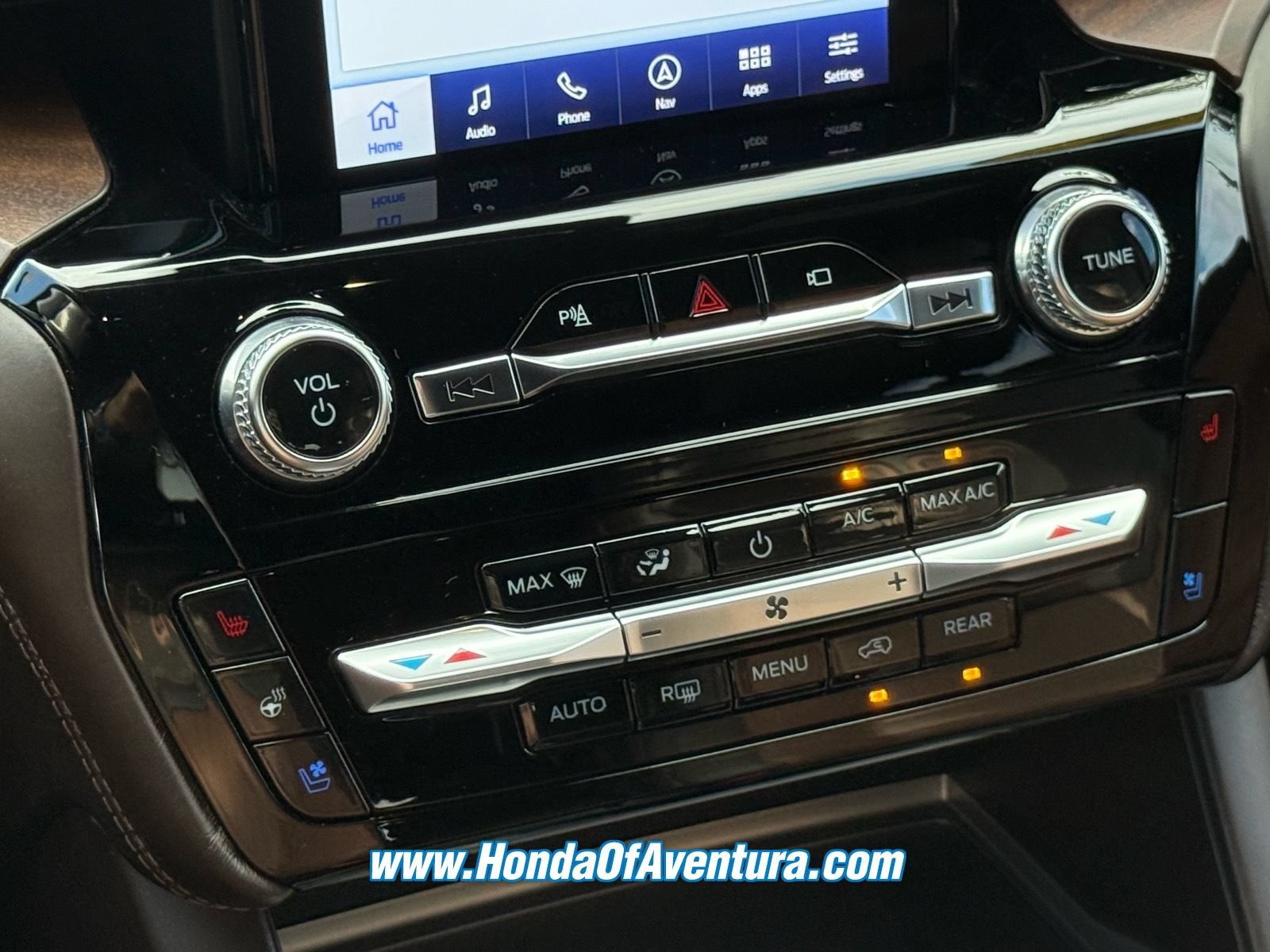 Used 2022 Ford Explorer King Ranch RWD image 21