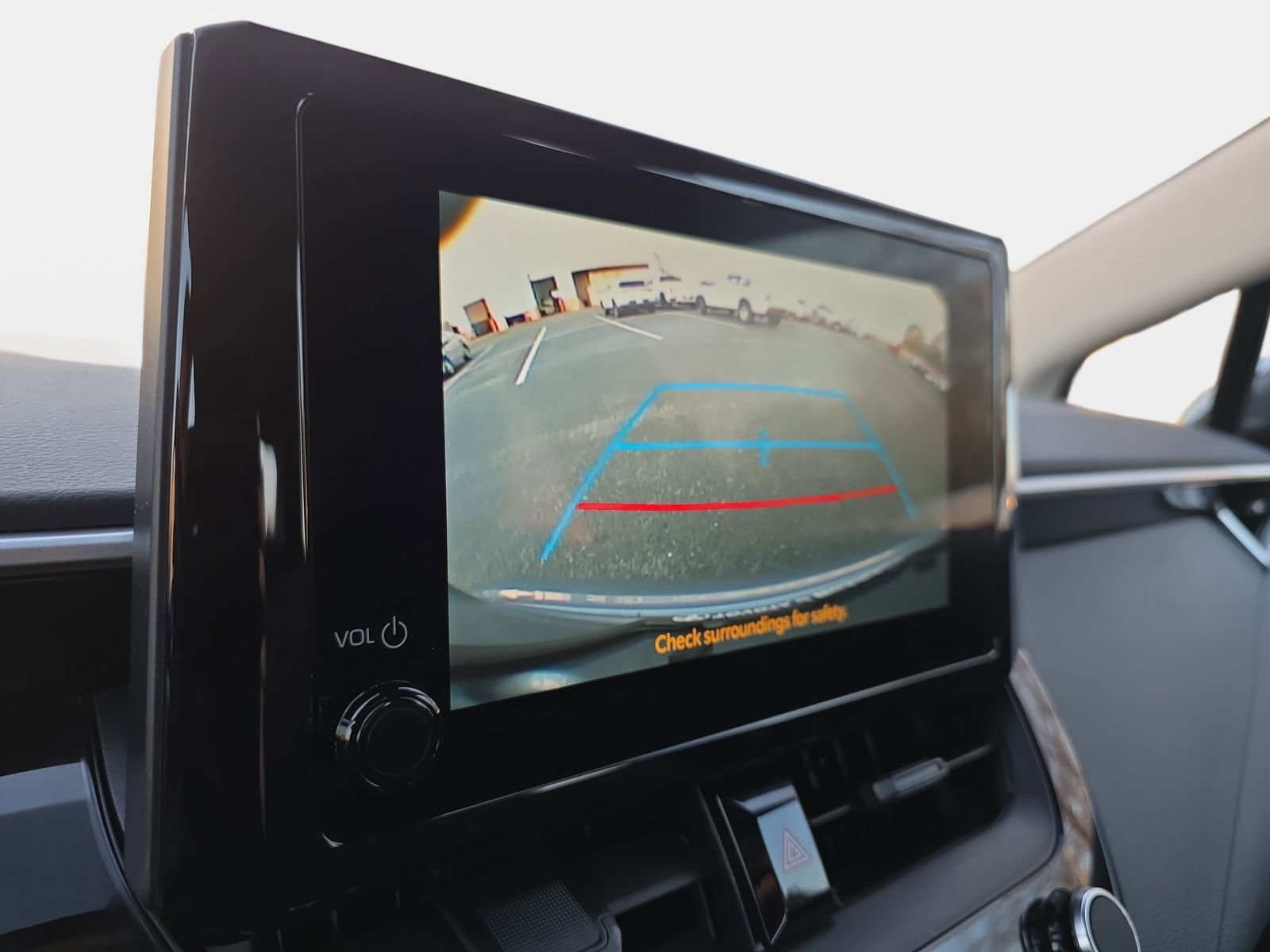 Used 2025 Toyota Corolla LE image 22