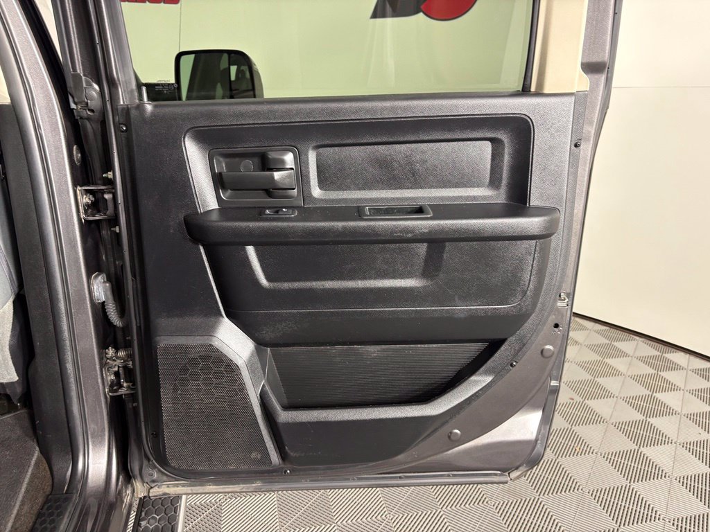 Used 2017 RAM 2500 Tradesman w/ Chrome Appearance Group AWD/4WD image 43