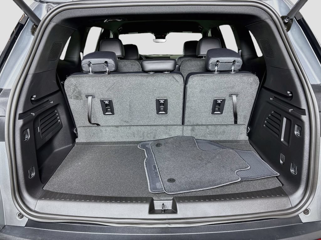 New 2026 GMC Acadia Elevation w/ Elevation Premium Package AWD/4WD image 26