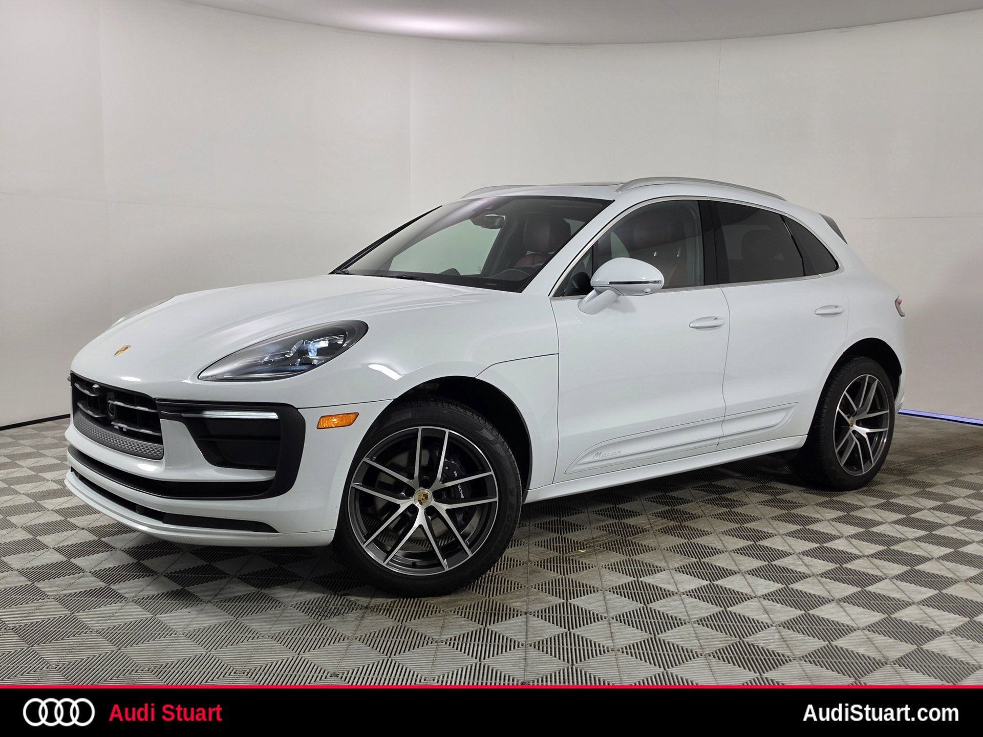 Used 2025 Porsche Macan AWD/4WD 360° Tour
