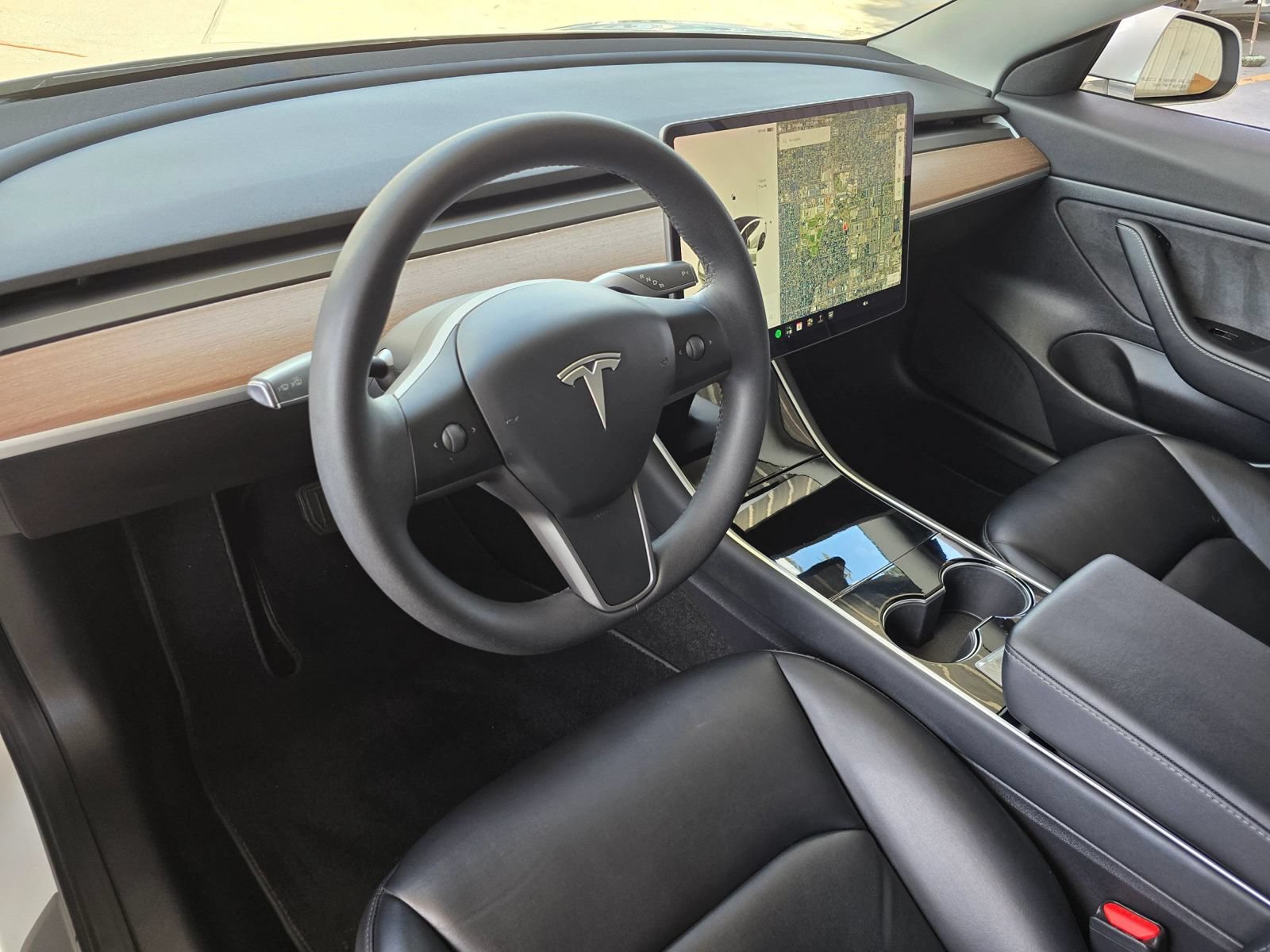 Used 2020 Tesla Model 3 Standard Range Plus RWD image 17
