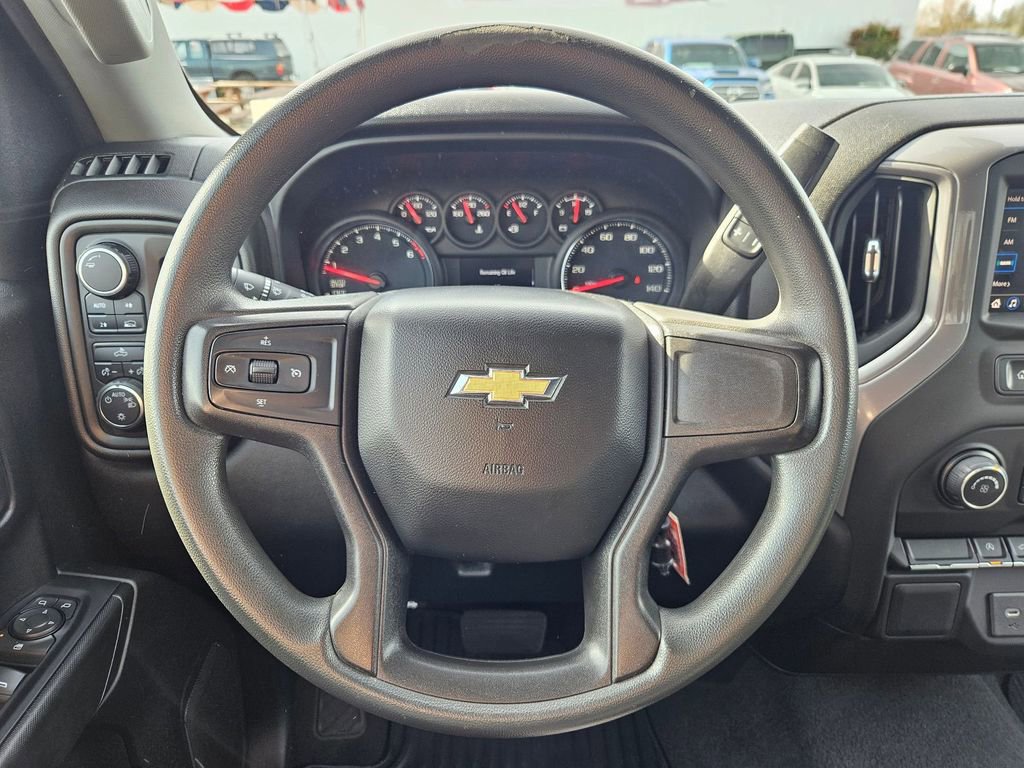 Used 2022 Chevrolet Silverado 1500 Custom w/ LPO, Blackout Package AWD/4WD image 14