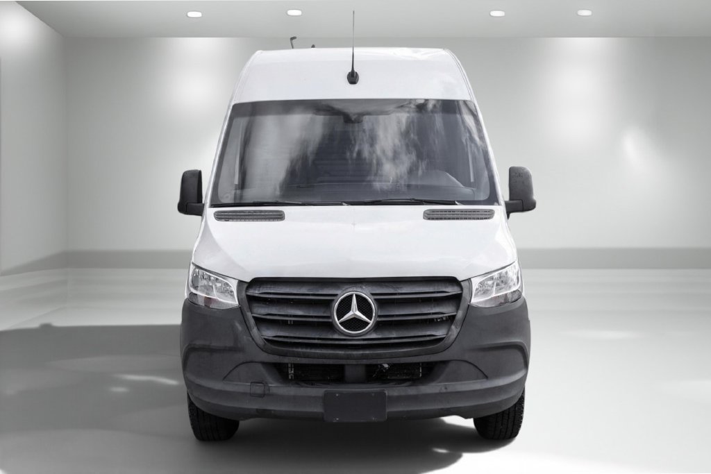 Used 2023 Mercedes-Benz Sprinter 2500 w/ Acoustic Package image 4