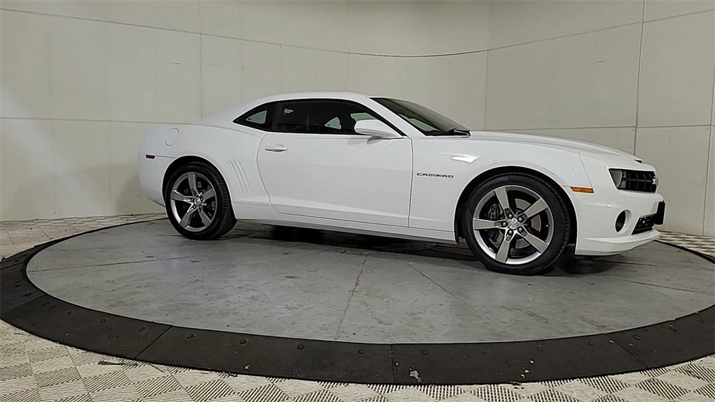 Used 2011 Chevrolet Camaro SS w/ RS Package image 9